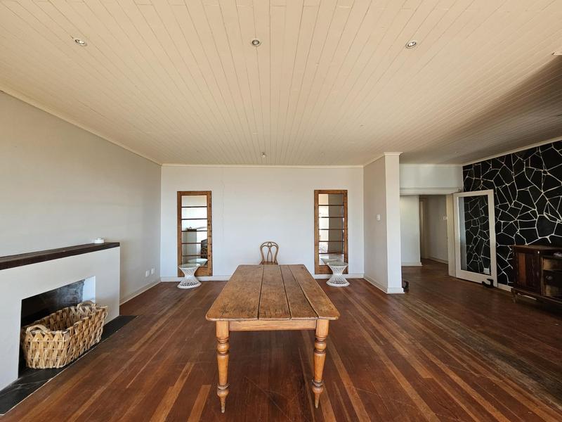 6 Bedroom Property for Sale in Da Gama Bay Western Cape